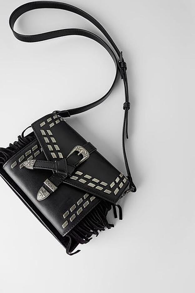 El bolso de Rocío Osorno está en la web de Zara, solo que ya se ha agotado.