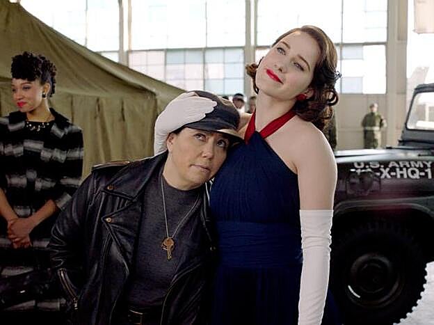 Susie y Midge en otro momento de la nueva entrega de la seire.