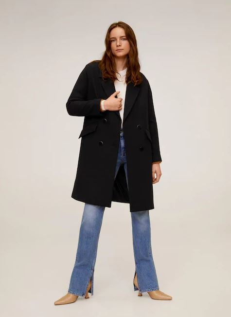 Abrigo estructurado de corte masculino. En Mango. (69,99 euros).