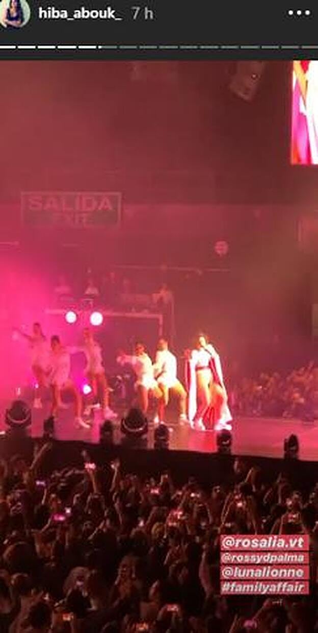 Hiba Abouk acudió a ver a Rosalía.