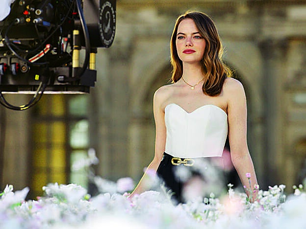 Emma Stone durante el rodaje del spot Coeur Battant de Louis Vuitton.