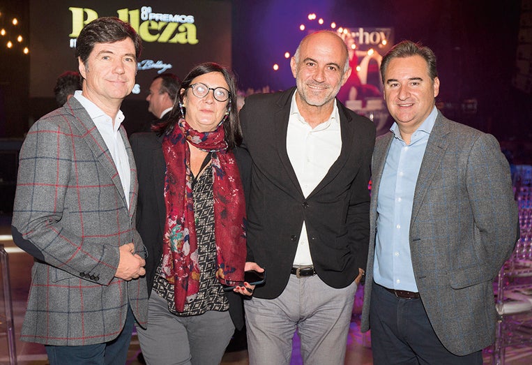 Iñaki Ruiz-Casaux y Blanca Marcó, de CMVocento; Vicente Campos, de Mediterránea; y César Mediavilla, de CMVocento.