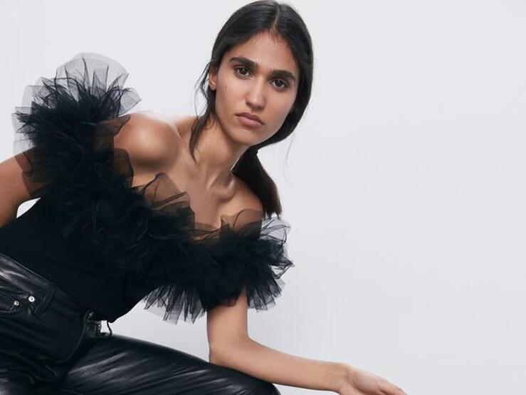 Fotos: Los bodies negros que salvarán cualquier look de Nochevieja de última hora