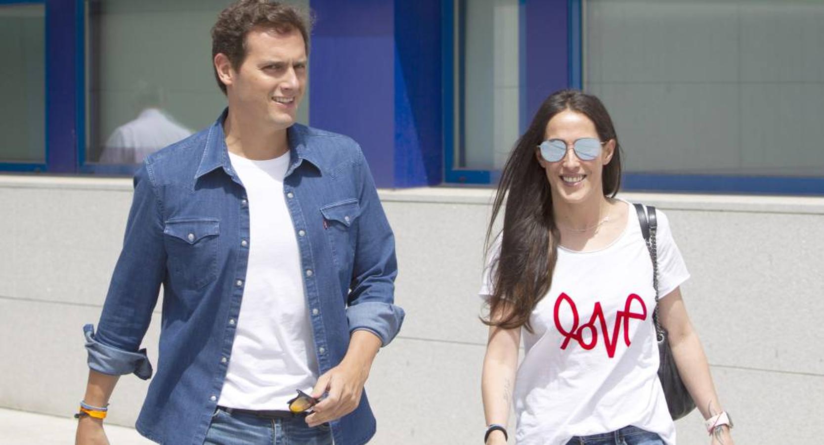 Sin duda, el anuncio de Malú de que estaba embarazada y que será madre junto a Albert Rivera en 2020, es una de las grandes noticias que nos deja 2019. La pareja adrá la bienvenida a su primer hijo en común en 2020.