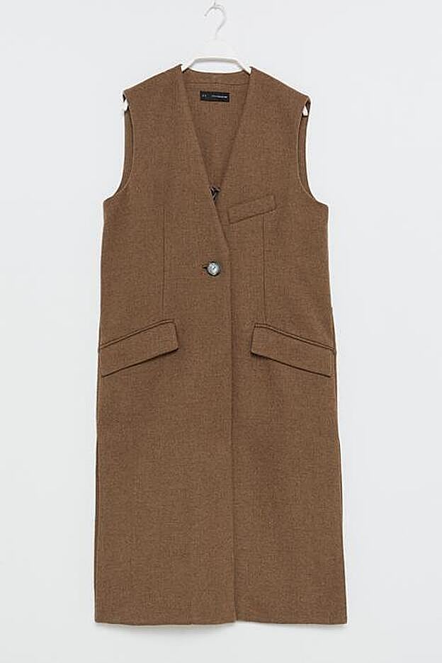 Chaleco largo sin solapas de Sfera.