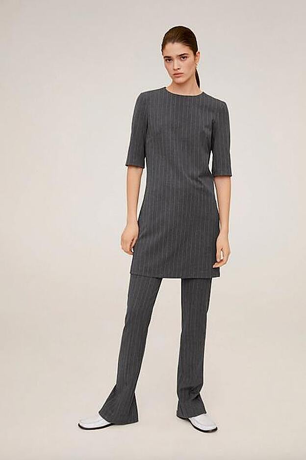 Vestido y pantalón también son compatibles.