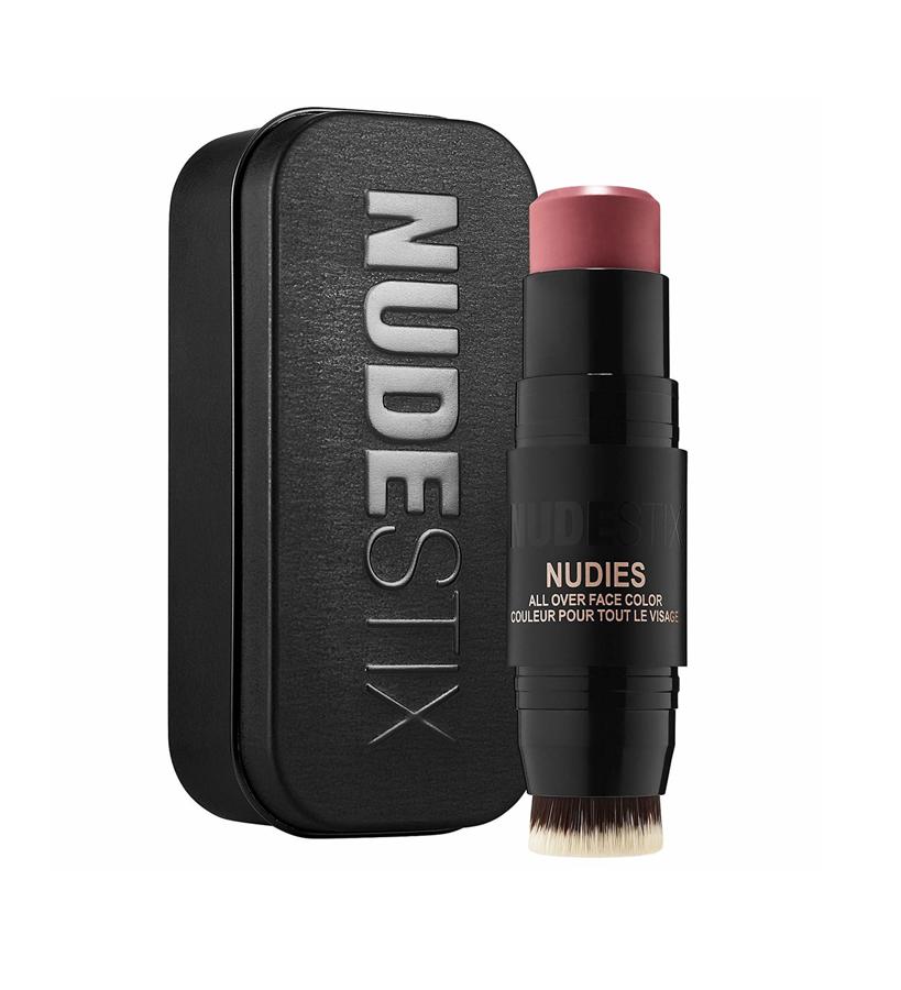 Una barra en crema que se desliza sin esfuerzo sobre tu piel para crear un hermoso brillo natural en mejillas y labios. Perfecto para crear un look de maquillaje sin maquillaje, con doble extremo, el bloque de color por un lado y por otro, un pincel para mezclar en piel. (41,90 €).