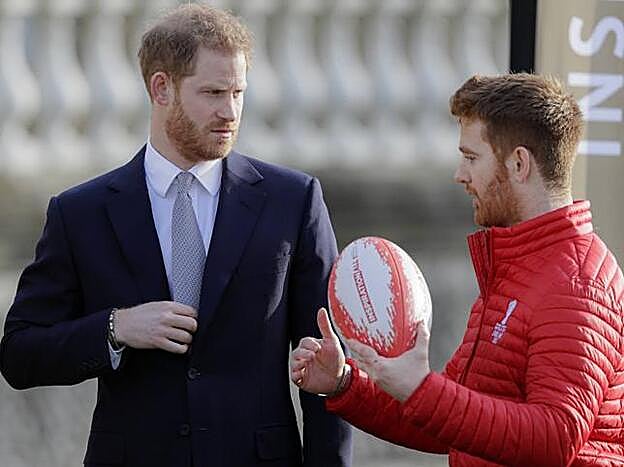El príncipe Harry de Inglaterra en su primera aparición pública desde la polémica del Megtrix.