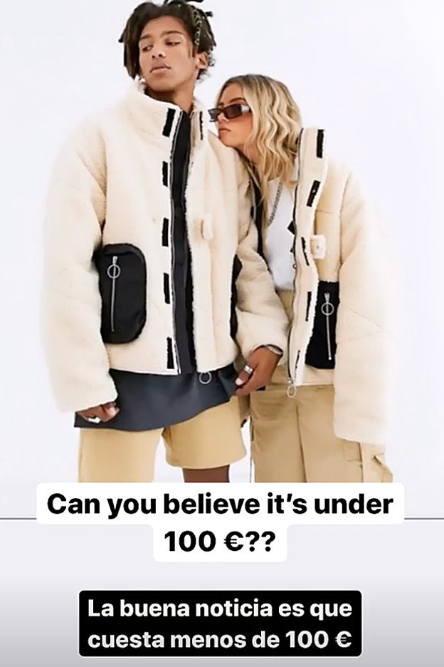 La chaqueta de borrego que lleva Alexandra Pereira cuesta menos de 70 euros.