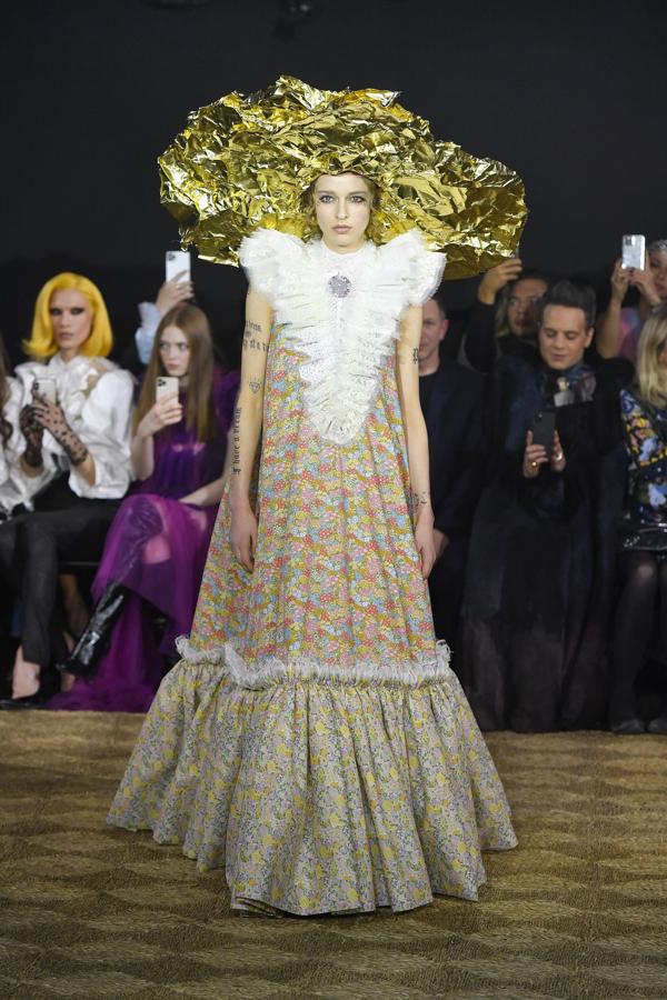 Desfile Alta Costura colección Primavera/Verano 2020 de Viktor and Rolf.
