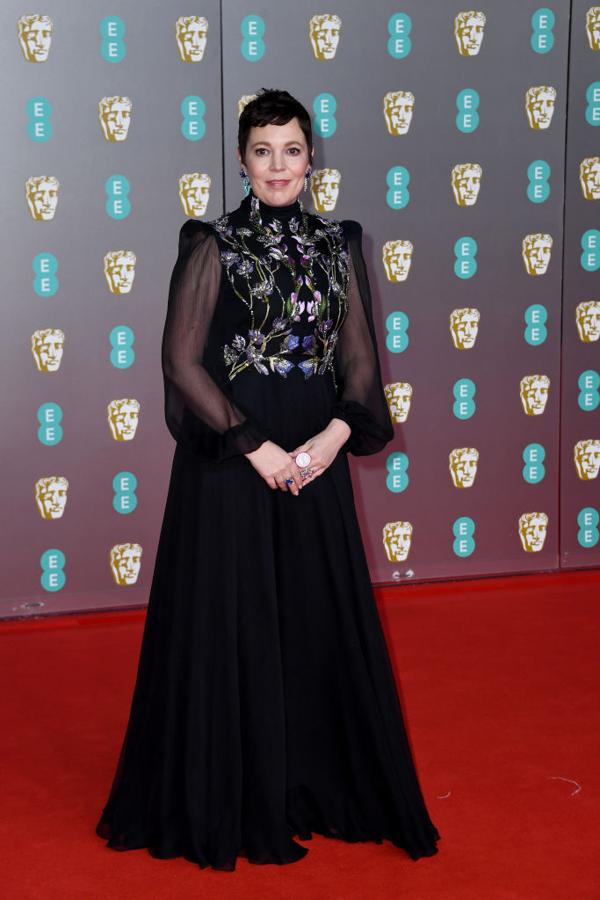 Olivia Colman de Alexander McQueen.