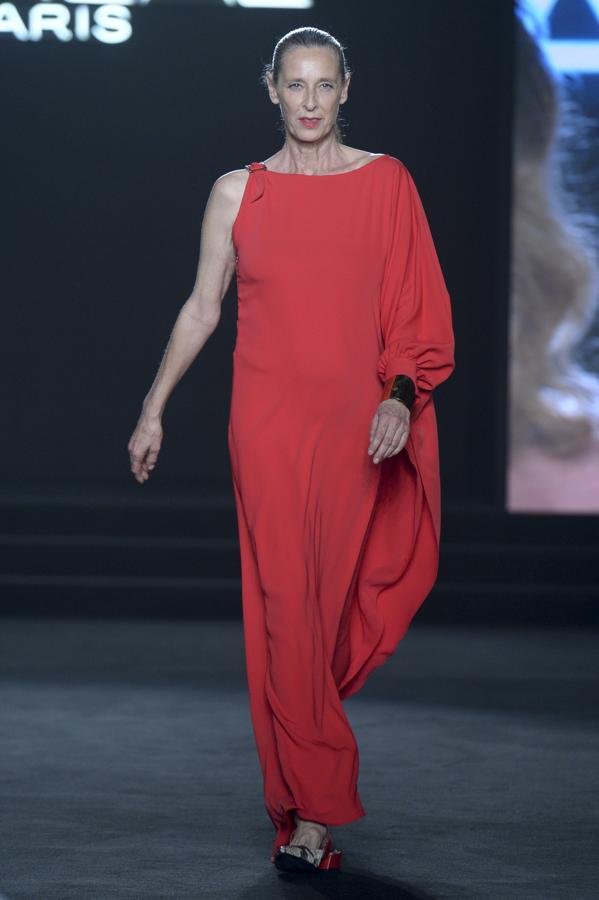 Paola Dominguín en el desfile de L'Oréal Paris de la MBFWM.