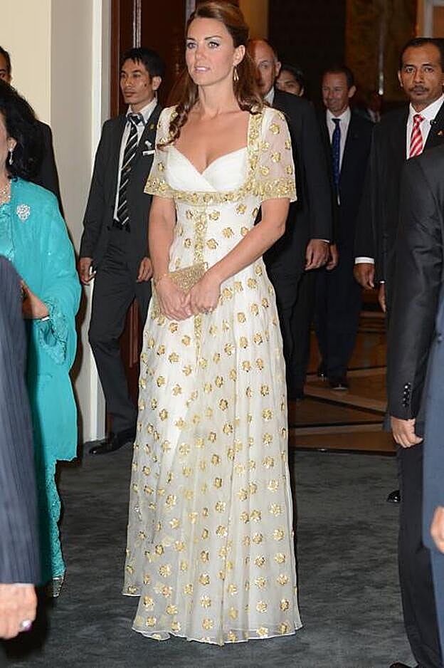 Kate Middleton, con el mismo vestido de Alexander McQueen en 2012 en Malasia.
