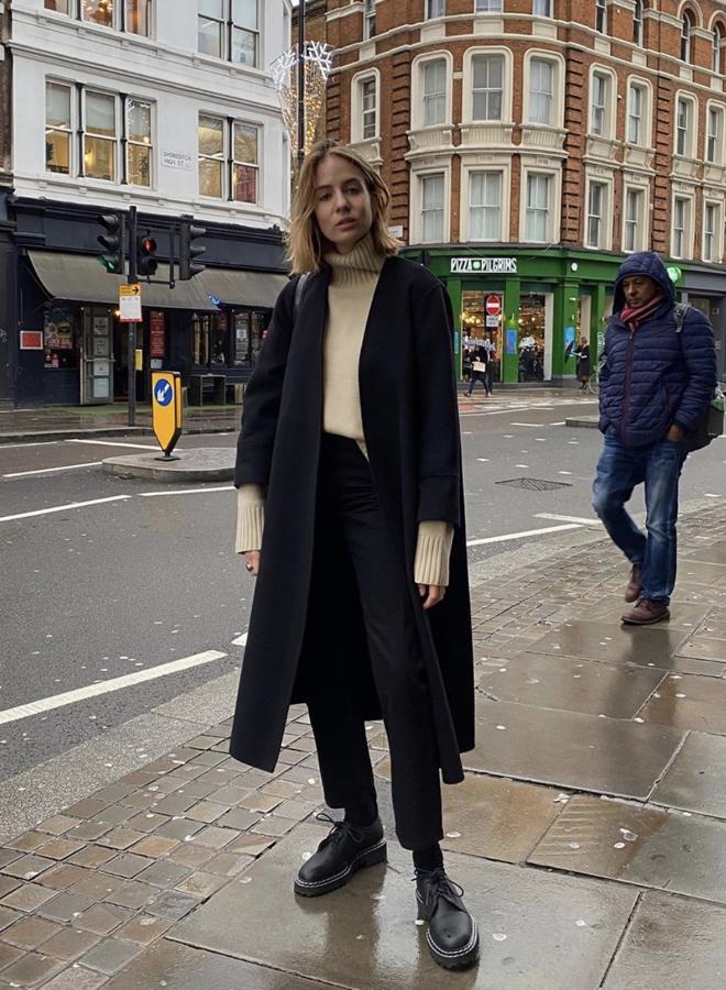 Más opciones. Si eres más de zapato que de bota, este modelo de Dr. Martens te encantará. Una forma muy personal de sumarte a la tendencia.