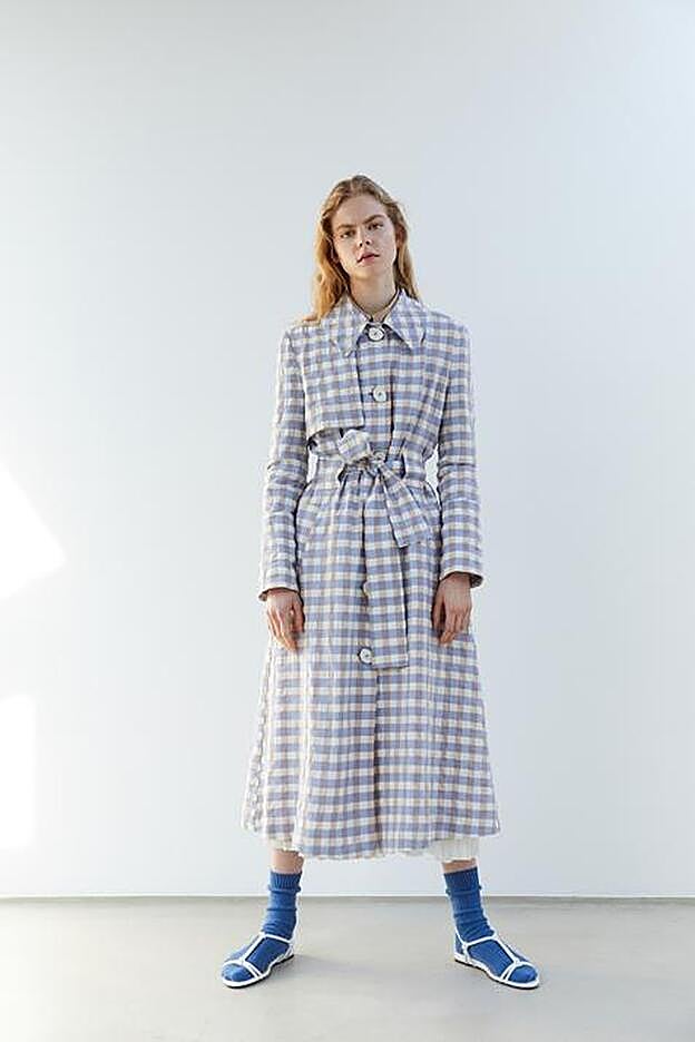 Vistoso y original, auqnue también un poco mantel.