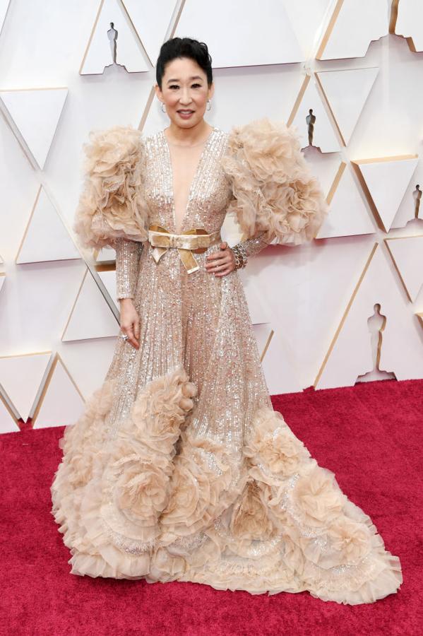 Sandra Oh de Elie Saab.