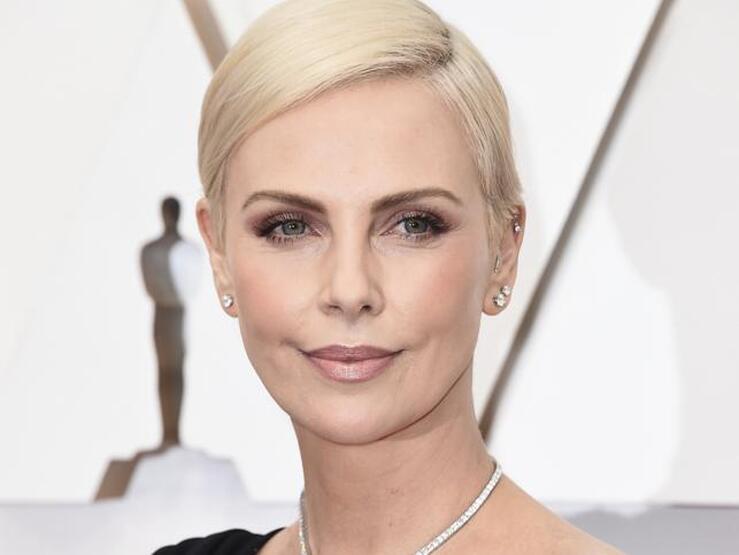 Fotos: De Charlize Theron a Scarlett Johansson: los mejores peinados y looks de maquillaje de los Oscar 2020