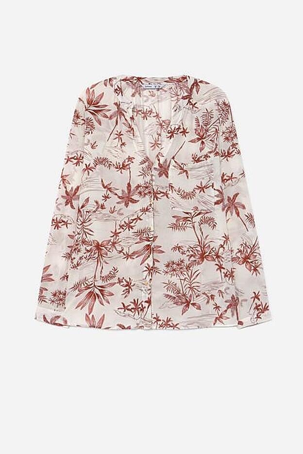 Camisa de primavera hasta la XXL en Lefties: el estampado es precioso.