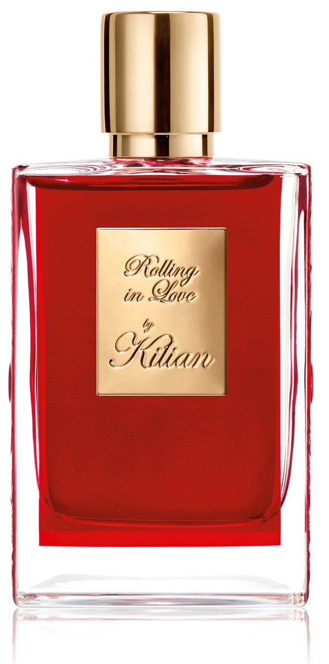 Embriagadora e intensa, esta esencia juega con las semillas de ambrette y la leche de almendras. Rolling in Love de By Kilian (200 €).