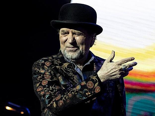 Joaquín Sabina durante uno de los conciertos de la gira 'No hay dos sin tres'.