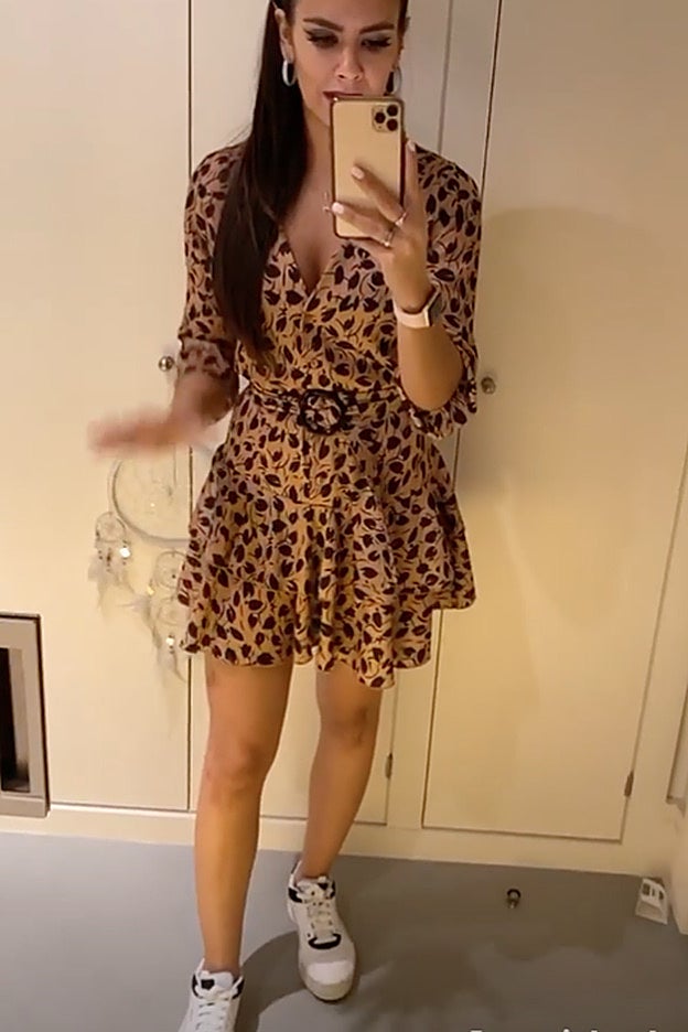 El vestido sexy de Capriche que eligó Cristina Pedroche, con las zapatillas que llevó una vez salió del plató de televisión.