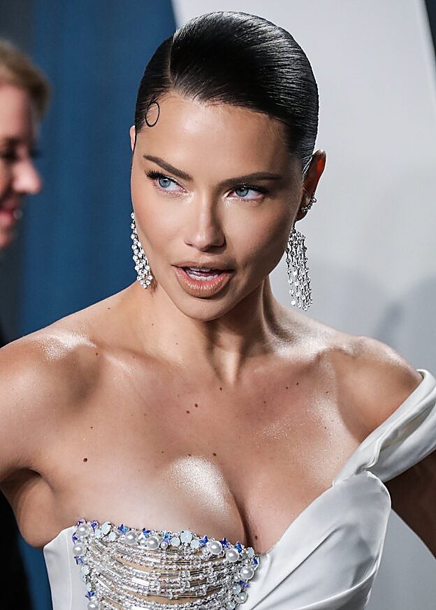 Zoë tampoco aceptó a otra de las novias de su padre, Adriana Lima