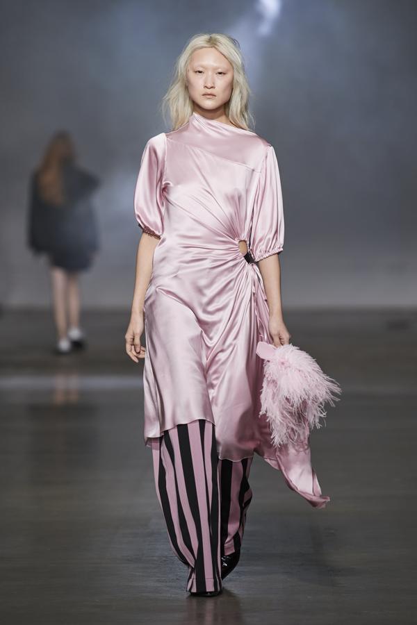 Desfile de Marques'Almeida.