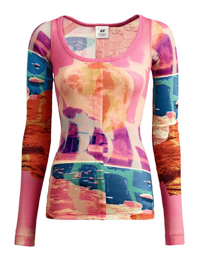 Top multicolor de manga larga, de la nueva colección de primavera de H&M Studio.