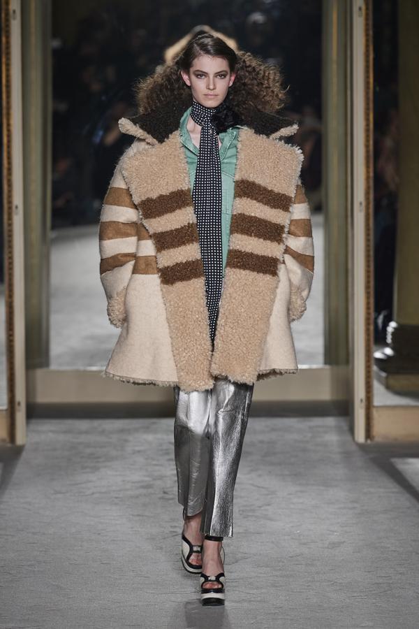 Desfile de Philosophy by Lorenzo Serafini