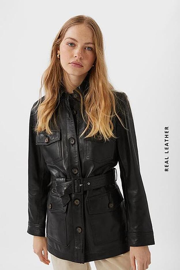 Sahariana de Stradivarius, (99,99 euros)