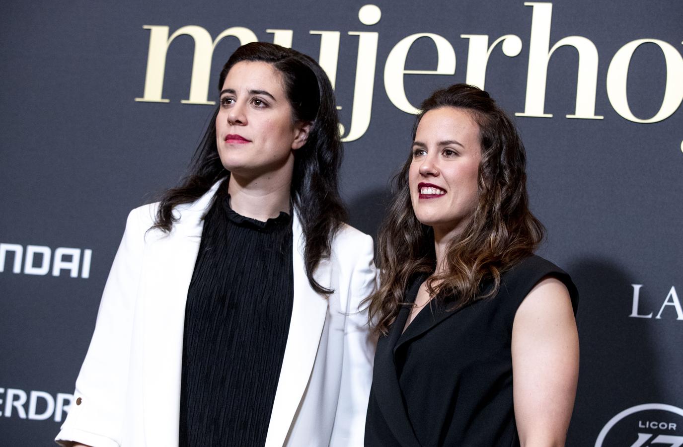 Mercedes Castellanos y Silvia Arderius, integrantes de Las Guerreras. Así se conoce a la selección femenina de balonmano de España, que ganó uno de los Premios Mujerhoy, el de la excelencia deportiva.