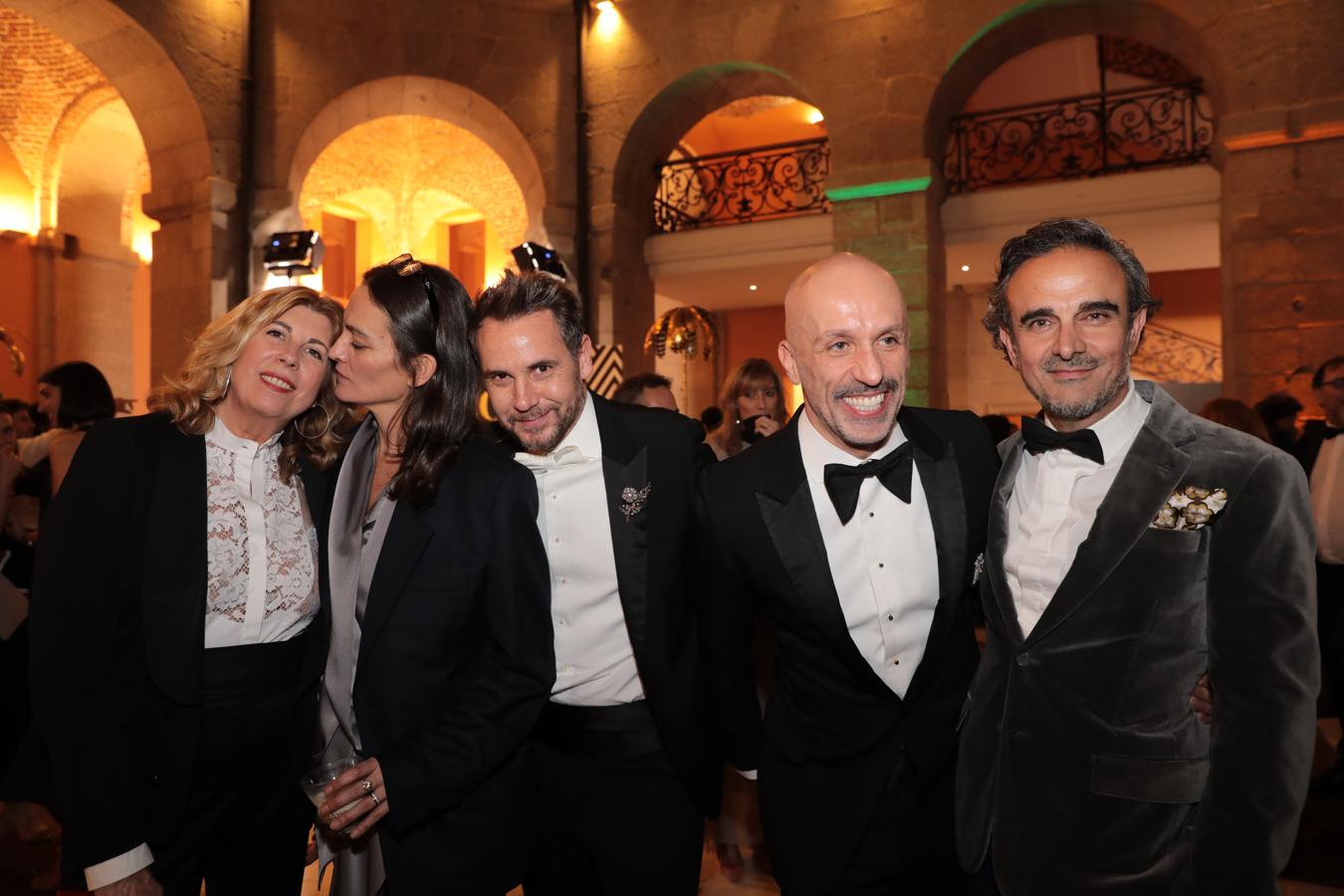 De izquierda a derecha, Carmen Valiño, Laura Ponte, Álvaro Castejón y Arnaud Maillard (de Alvarno) y Lorenzo Castillo.