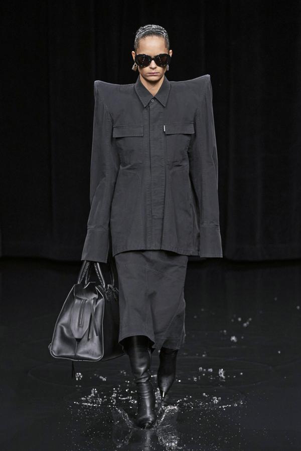 Desfile de Balenciaga.