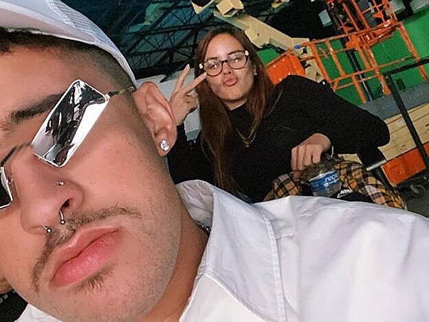 Esta es la foto con la que Bad Bunny presenta a su novia de manera oficial.