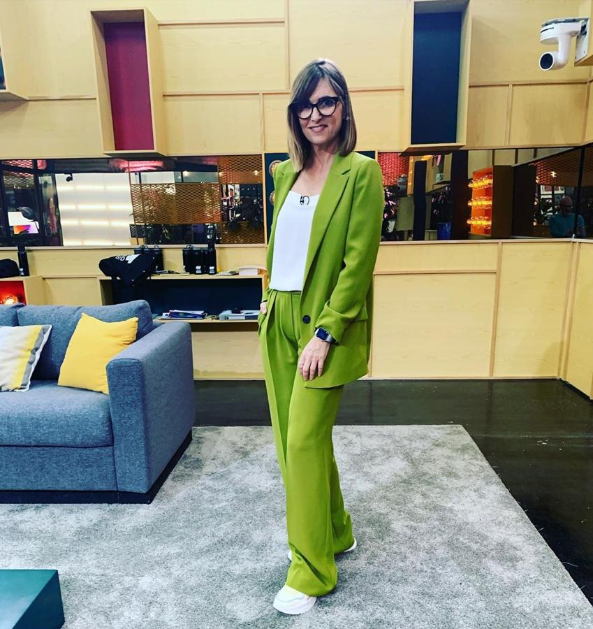 Un traje cómodo se convierte así en un "uniforme de batalla" para estar perfecta y cómoda todo el día en el trabajo. ¡Y en las galas!