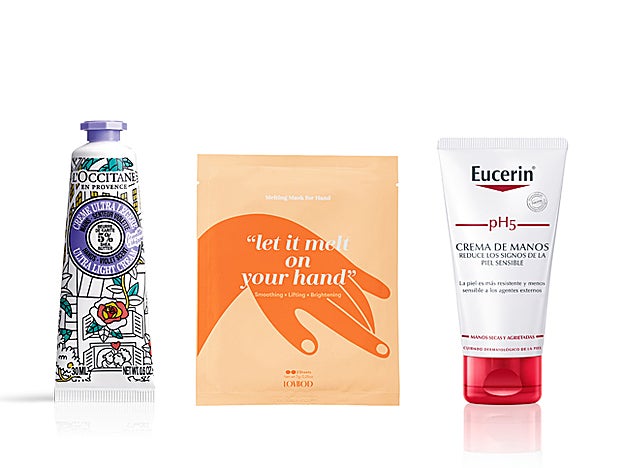 Crema de manos pH5 de Eucerin (7,85 €). Mascarilla de manos Let it melt on your hand de Lovbod, (4,95 €, en Miin Cosmetics). Crema de manos Karité Violeta, de edición limitada, de L’Occitane (8 €).