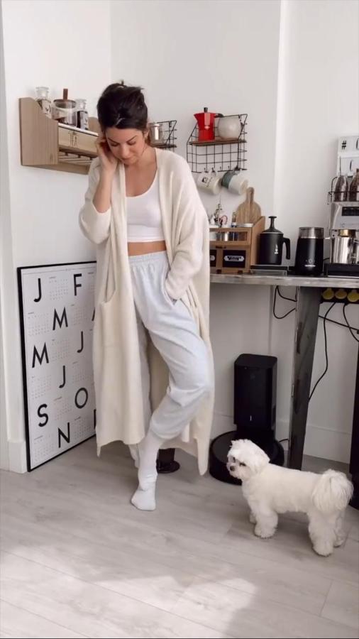 Los cárdigan pueden convertirse en tu mejor aliado para el confinamiento. Si no que se lo digan a Marta que para esta propuesta también lo ha utilizado.