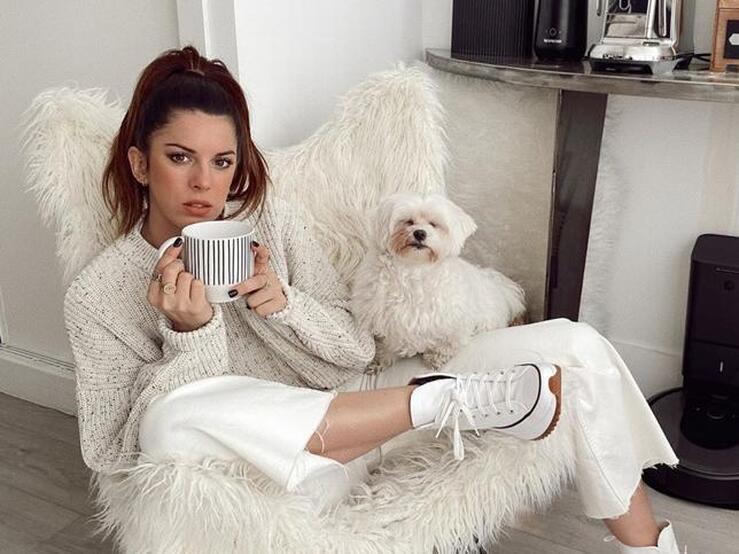 Fotos: Marta Riumbau y 11 looks con ropa cómoda para trabajar desde casa con estilo