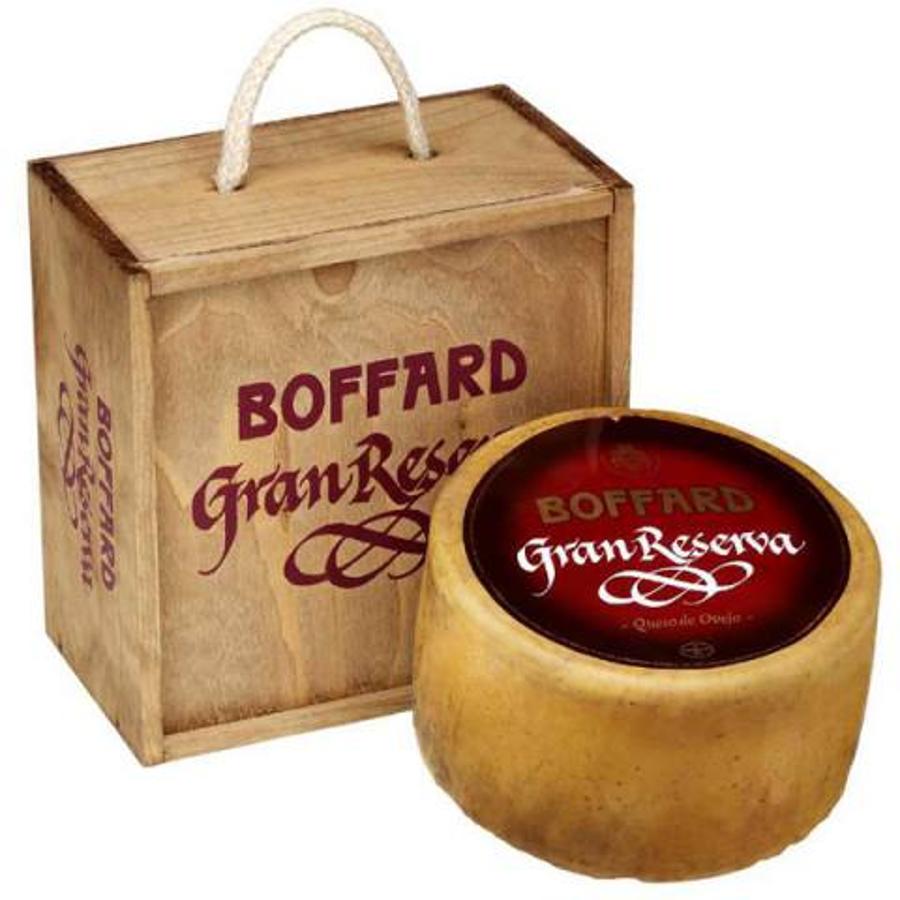 Una buena tabla de queso es uno de los mayores placeres para los amantes del buen comer y mucho mejor si es un producto de calidad como el Boffard Gran Reserva. Es un queso añejo, puro de oveja, elaborado con la mejor leche y está considerado como uno de los mejores quesos españoles. Say cheese! (c.p.v)