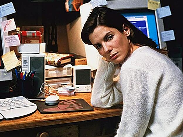 Sandra Bullock, hacker informática en La red
