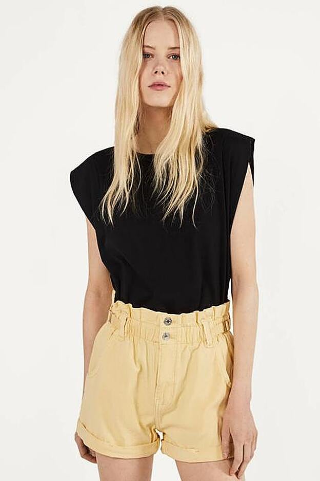 Nuestra prenda favorita: este short con goma en la cintura.