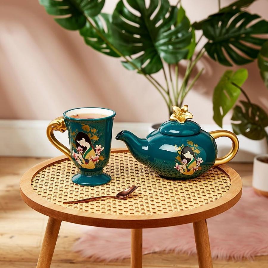 Las colecciones de Disney son de las más demandadas en Primark. Como esta, formada por taza y tetera de la película Mulán. De momento, solo está disponible la taza, con un precio de 14 euros