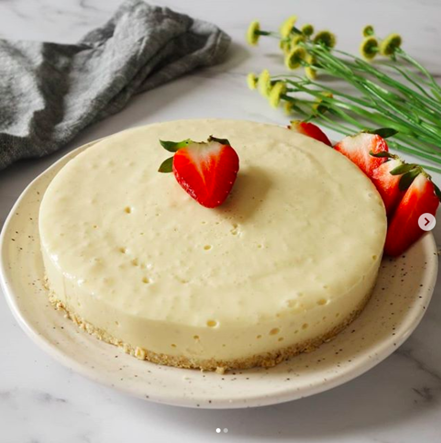 La gallega Patricia Menéndez propone en su cuenta de Instagram  Medio Limón  recetas 100 % vegetales y 0 % azúcar. También ofrece originales talleres de cocina, solo tienes que estar atenta a sus actualizaciones. Su receta de hamburguesas de soja texturizada y zanahoria y su receta de tarta de yogur vegana nos las hemos apuntado ya. ¡Pintaza!