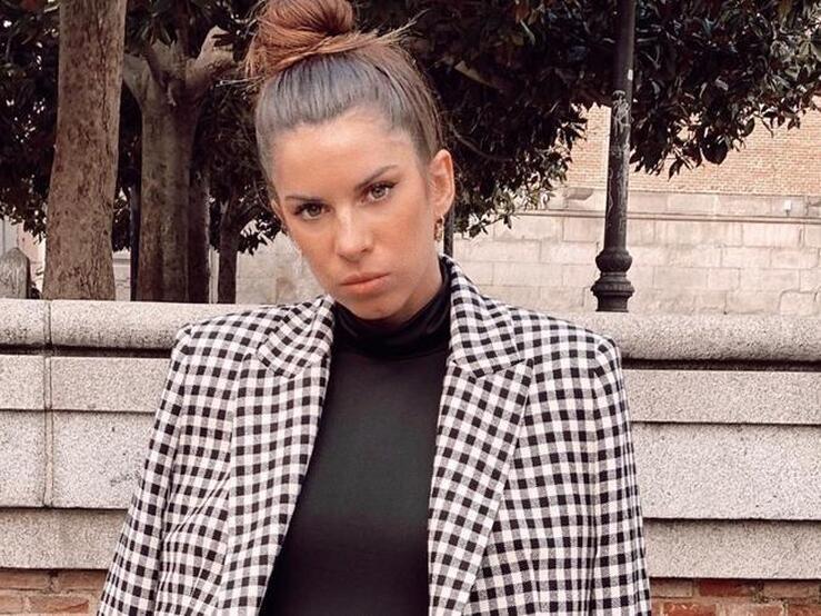 Fotos: 11 formas ideales de hacerte un moño para estar en casa, según Marta Riumbau