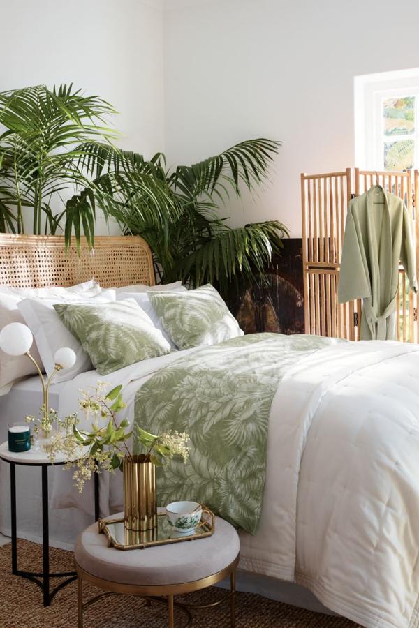 La ropa de cama también es una pieza clave a la hora de conseguir un nuevo ambiente en el dormitorio. Funda nórdica, (18,74 euros).