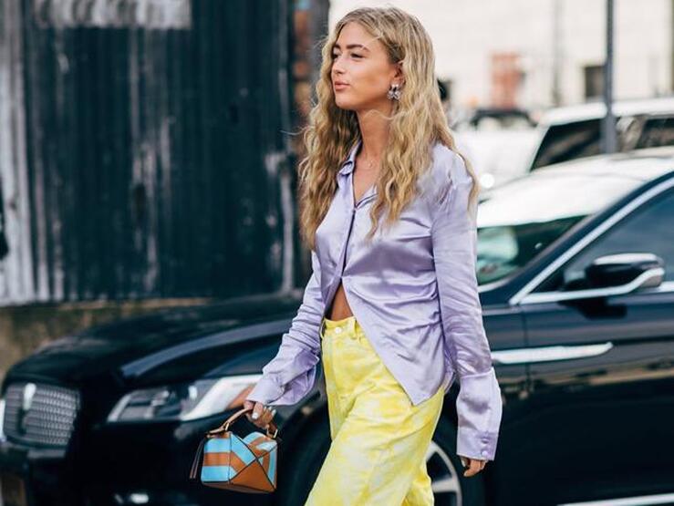 Fotos: Vaqueros de colores: la nueva propuesta de Zara que arrasa esta primavera