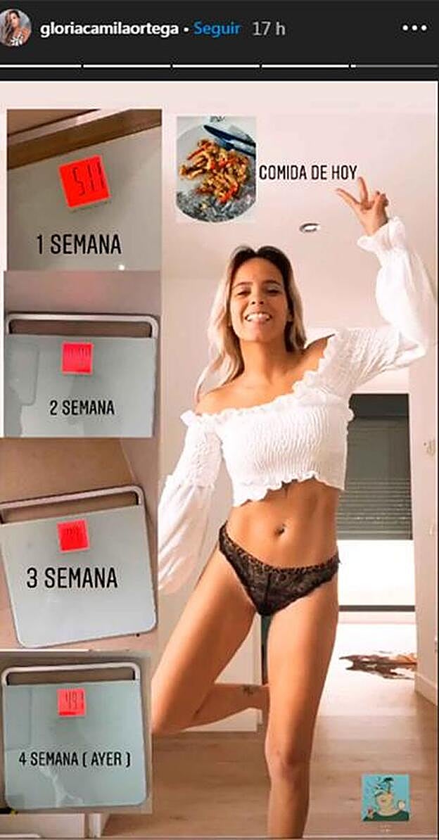 Así demuestra Gloria los dos kilos que se ha quitado en estas semanas de confinamiento.