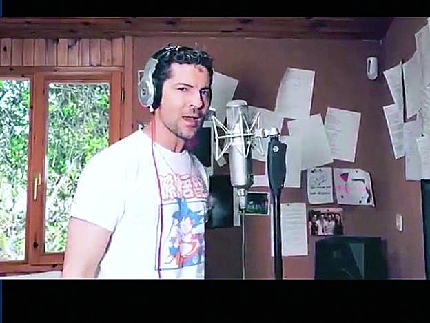 David Bisbal es uno de los reconocidos cantantes que ha participado en la versión solidaria de 'Resistiré' liderada por Cadena 100.