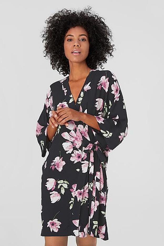 Con flores violetas, uno de los más vendidos.