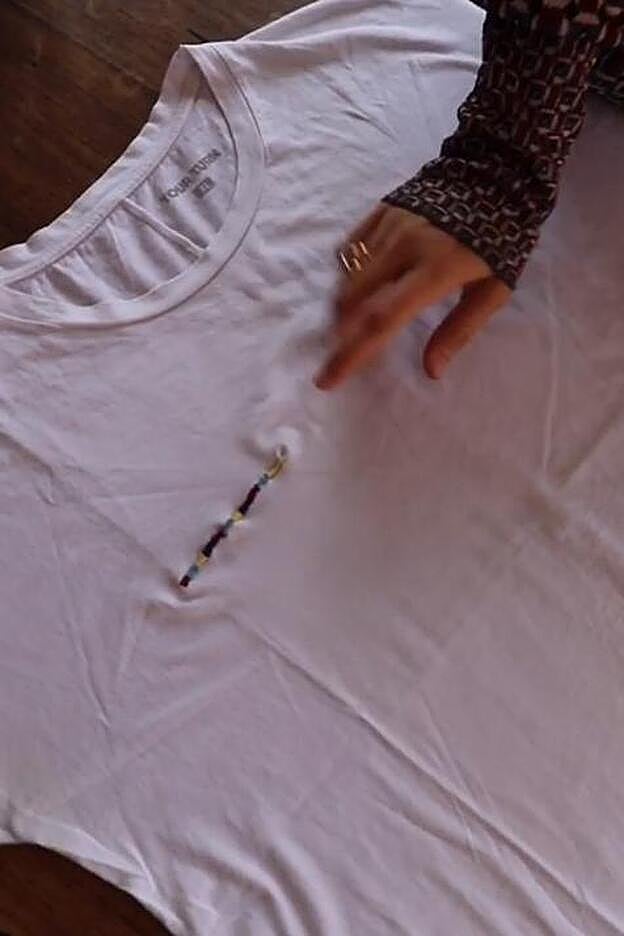 La línea de hilos que hace un efecto bolsillo.